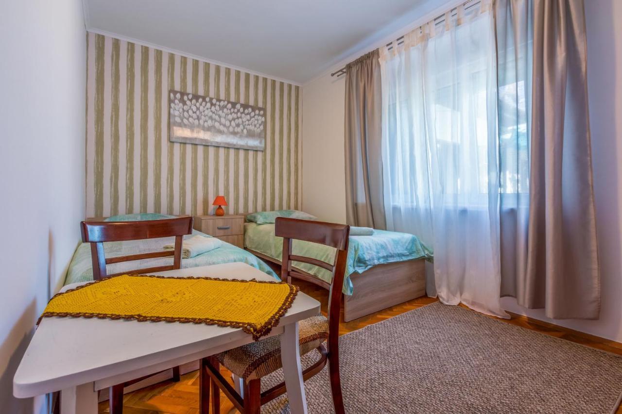 Apartment Leo Nona Novi Vinodolski Exterior photo
