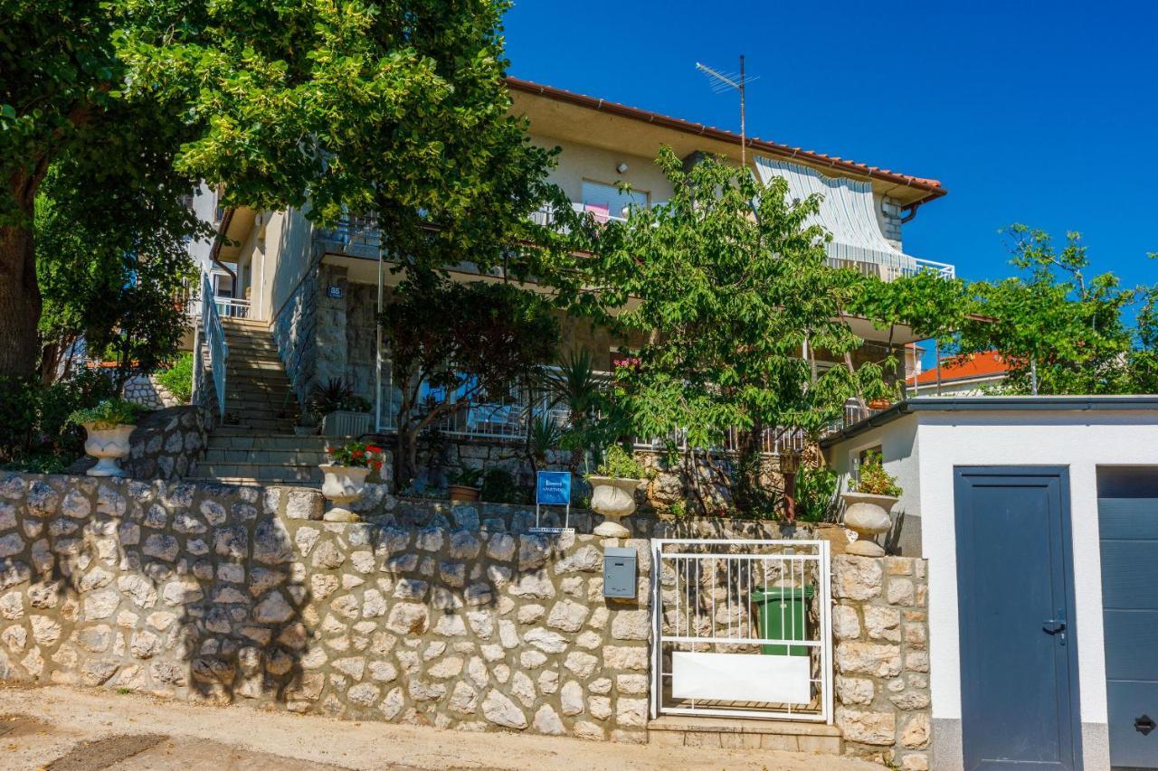Apartment Leo Nona Novi Vinodolski Exterior photo